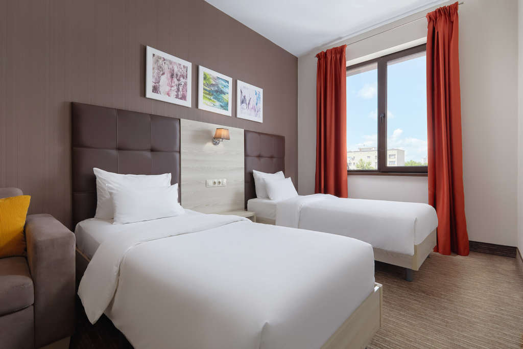 Golden-Tolip-2025-002